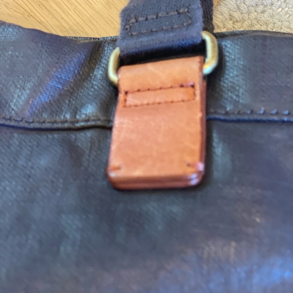 Genuine leather Kipling crossbody/handbag - Picture 7 of 16